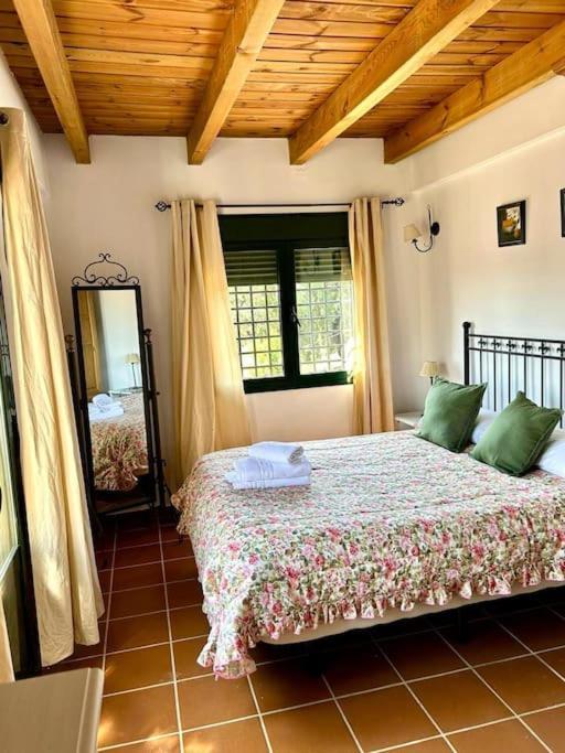 Hispalis Villa En Aracena La Umbria  Экстерьер фото