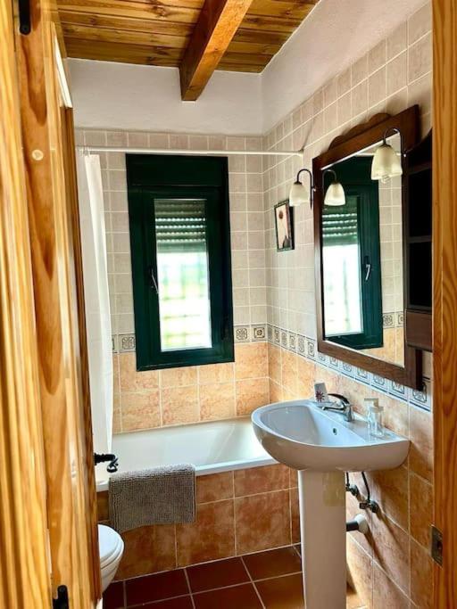 Hispalis Villa En Aracena La Umbria  Экстерьер фото